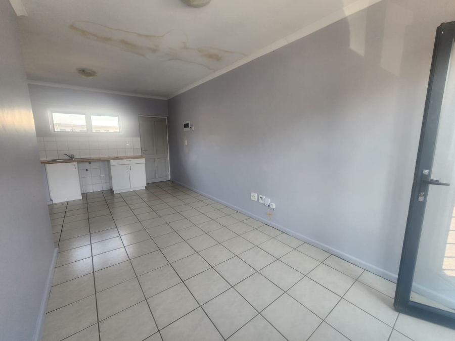 To Let 1 Bedroom Property for Rent in Maitland Western Cape